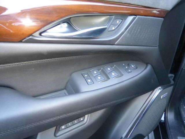 2017 Cadillac Escalade ESV 4x4 Luxury 4dr SUV